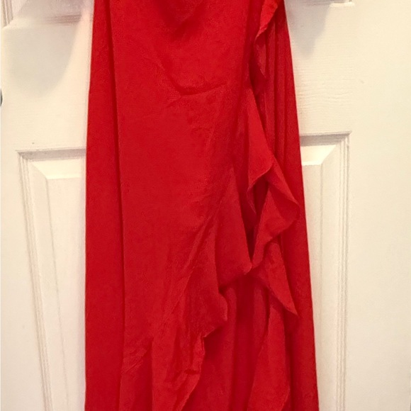 Red Statement Cut-Out Ruffle Maxi Dress ❤️ - Picture 2 of 2